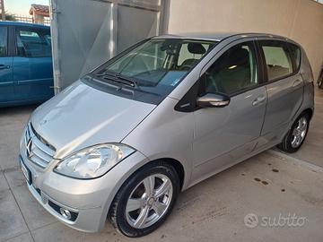 Mercedes-benz A 160 CDI BlueEFFICIENCY Premium