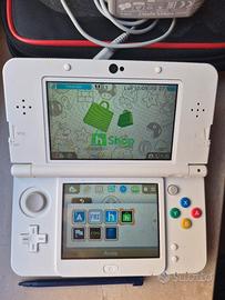 New Nintendo 3DS Bianco + Cover Plates Mario