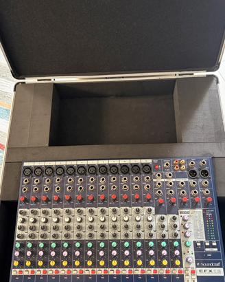 Mixer Soundcraft