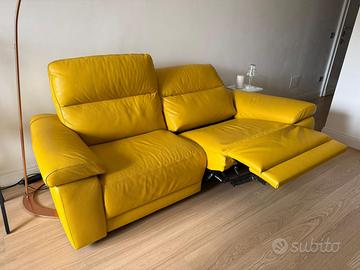 Divano in pelle poltrone e sofà