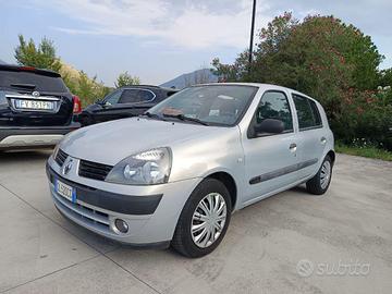RENAULT Clio 1.2i 58CV NEOPATENTATI