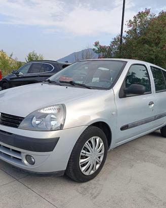 RENAULT Clio 1.2i 58CV NEOPATENTATI