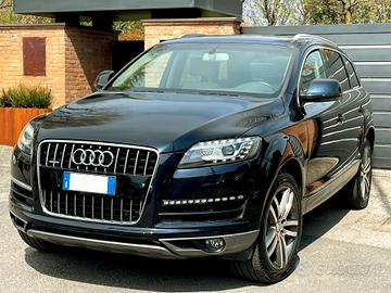 AUDI Q7 3.0D 8m 4x4-EURO 5-Navi,Led-Garanzia-2012