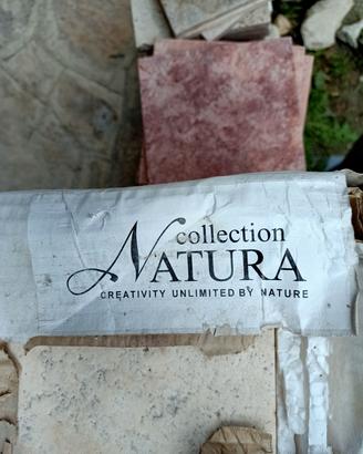 piastrelle in marmo rosa e travertino