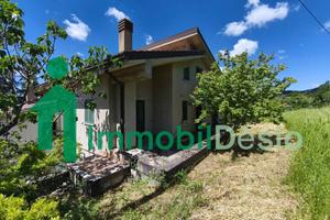 Villa di 460 m² con più di 5 locali e box auto dop