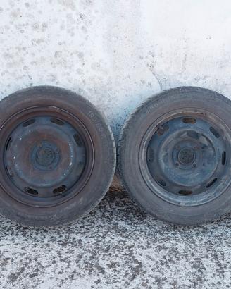 Gomme piu cerchioni in ferro  185/60 r15