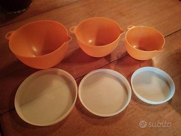 Multicontenitore in plastica con coperchi