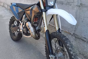 Fantic XE 125 2T targato