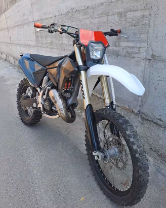 Fantic XE 125 2T targato