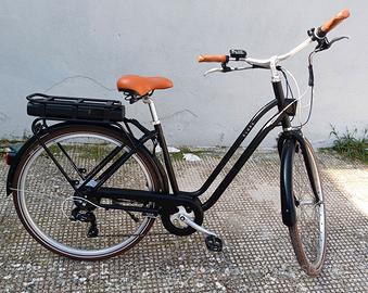 Bicicletta Elops elettrica con pedalata assistita