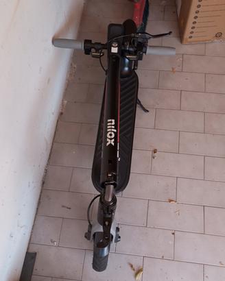 monopattino elettrico nilox 