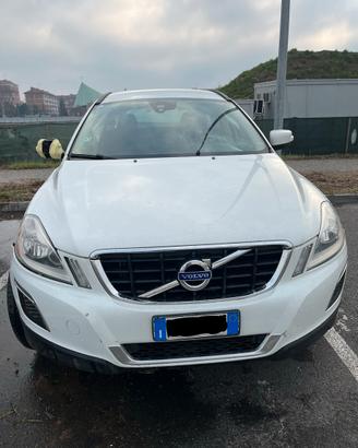 Volvo XC60 2.0 - Incidentata