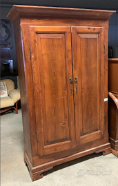 Armadio Usato a 2 ante in legno massiccio
