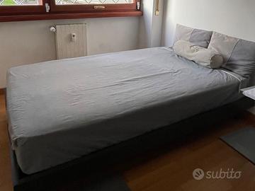 Letto con rete a doghe + materasso