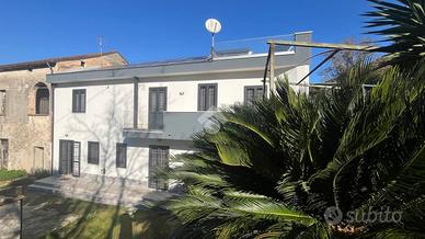 CASA SEMINDIPENDENTE A BARONISSI