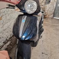 piaggio beverly 400