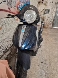 piaggio beverly 400