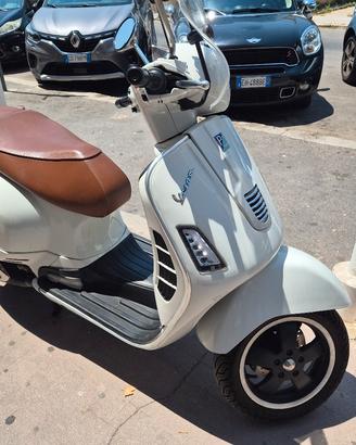 vespa 300gt