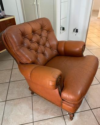 Poltrona vintage anni 70 in pelle e noce massello