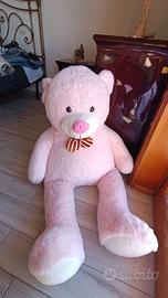 Orso gigante di peluche