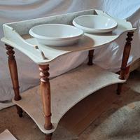 doppio lavabo con struttura in  marmo e legno