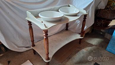 doppio lavabo con struttura in  marmo e legno