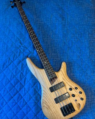 Basso IBANEZ soundgear sr600