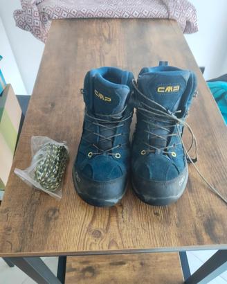 scarponcini trekking 