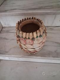 VASO DI CONCHIGLIE E GUSCI DI PESCI