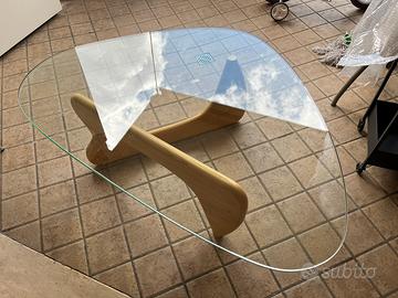 Replica Noguchi  - Tavolino in legno e vetro