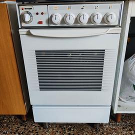 Cucina a gas Tecnogas con forno elettrico