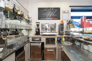 Sala slot con bar