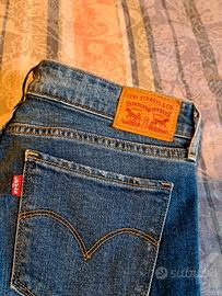 Jeans Levi's 711 Donna