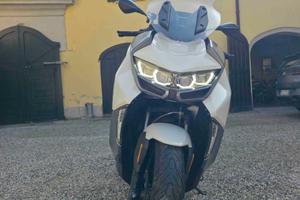 Scooter BMW C GT400