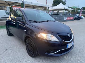 Lancia Ypsilon 1.2 69 CV GPL Ecochic Unyca garanzi