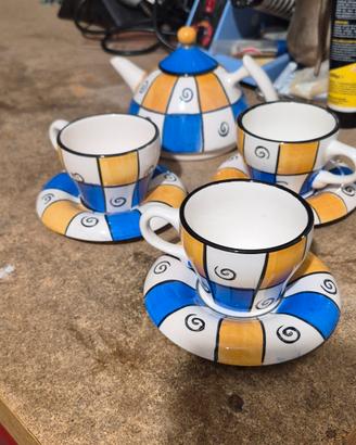 Set tazzine e teiera