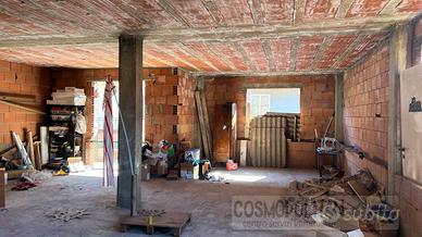 Appartamento grezzo 1° piano accesso indipendente