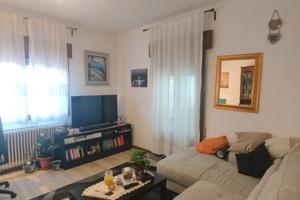 ESTE - Ampio appartamento con giardino privato
