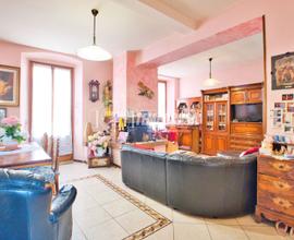 QUADRILOCALE CON DOPPI SERVIZI, BOX E CAMERE CON T