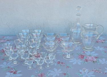 Servizio in Vetro dal Fascino Classico