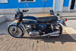 Honda four 750
