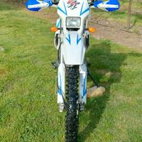 Yamaha TT 600