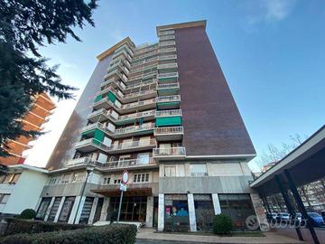 Box / Garage di 11 m² a Torino