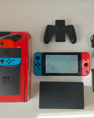 Nintendo Switch + Scheda SD 