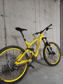 BICI ENDURO COMMENCAL