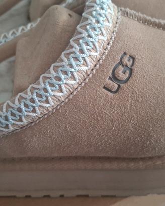 UGG Tazz II Sand