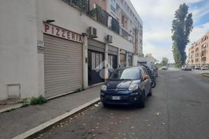 NEGOZIO A ROMA