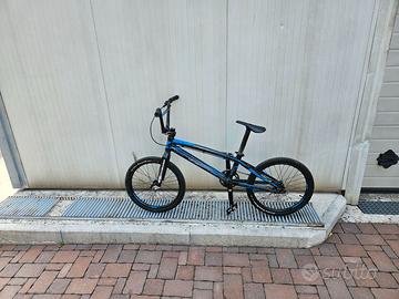 BMX Chase element pro race