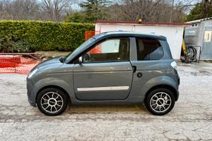 Minicar anno 2017 Ligier Diesel 2 posti da 14 anni