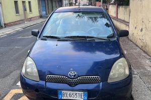 Toyota Yaris 2001